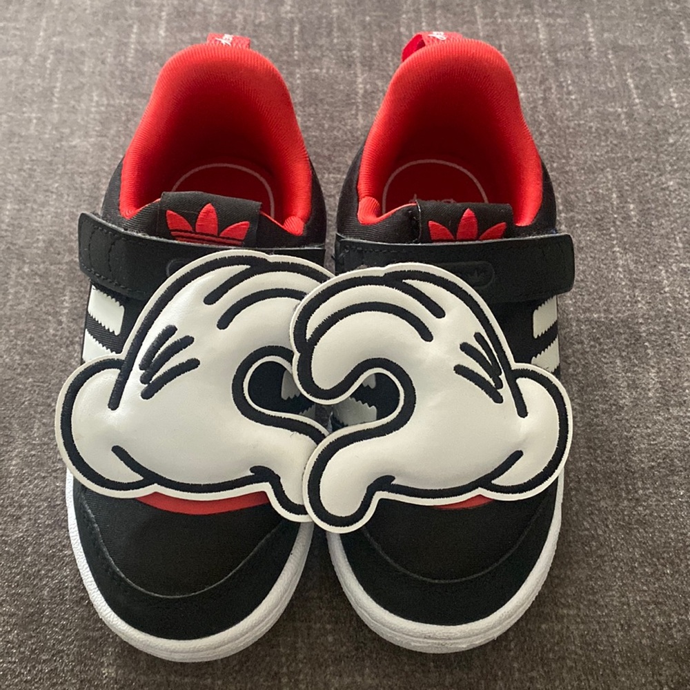Disney Adidas Sneaker